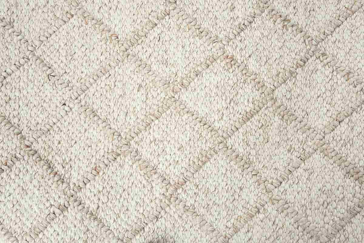#Color_Beige