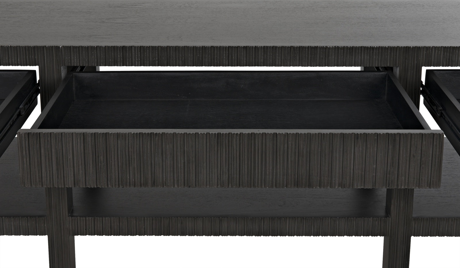 Conrad Console, Pale