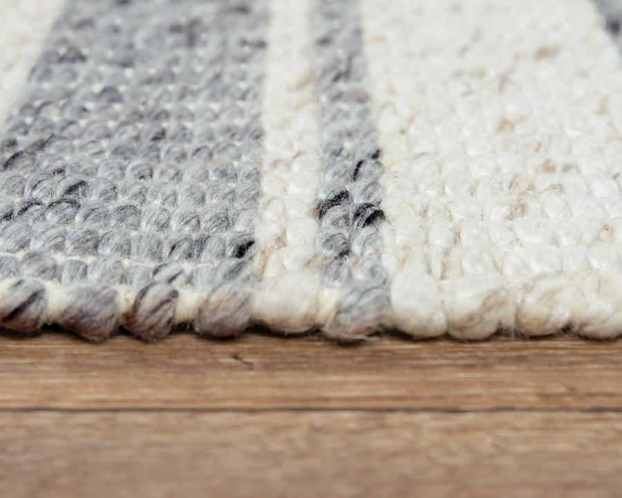 #Color_Ivory and Gray