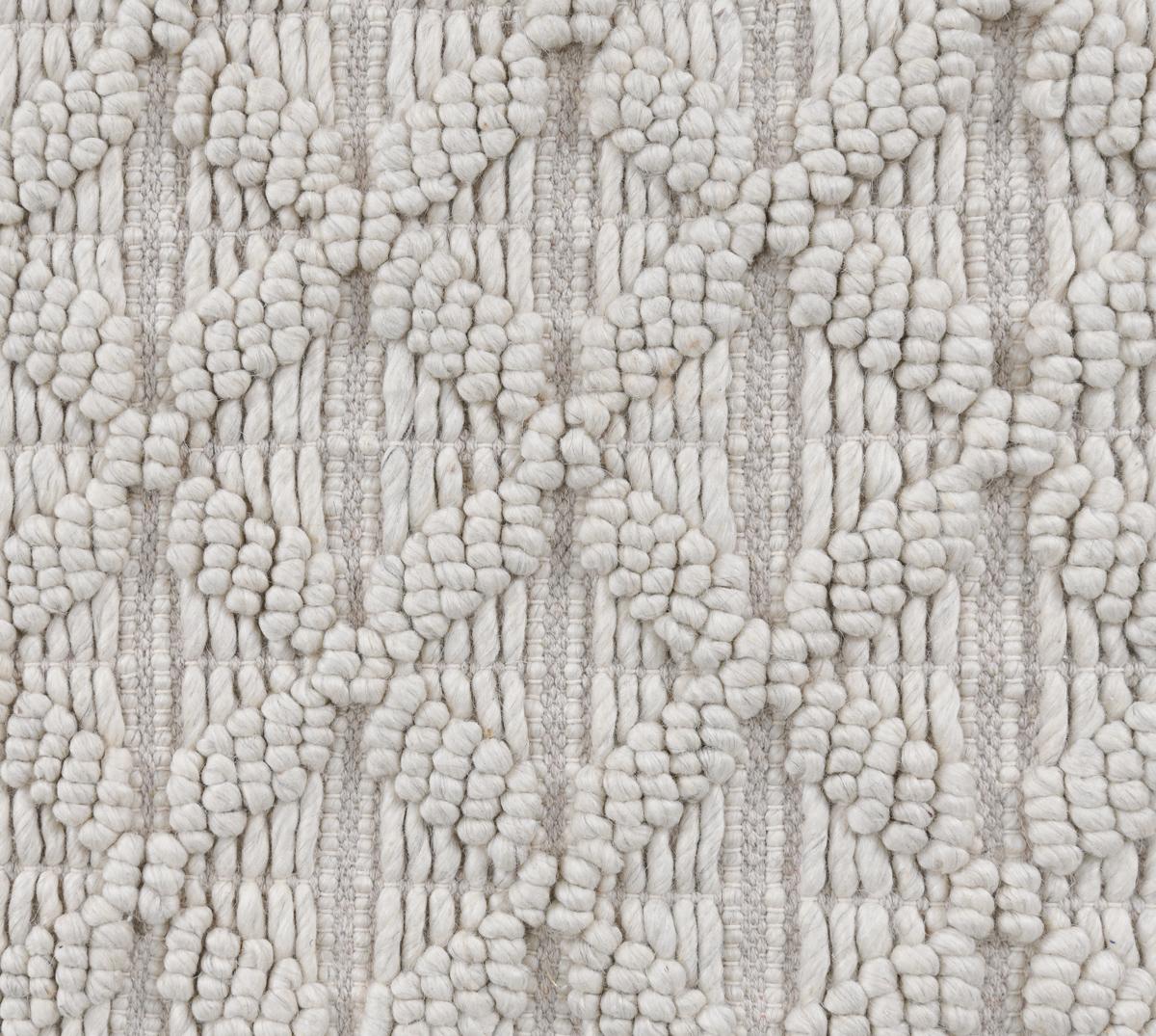 #Color_Ivory