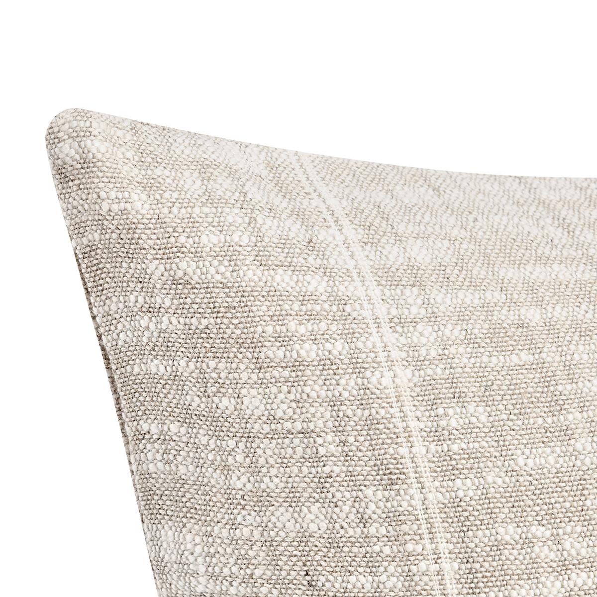 Neale Pillow